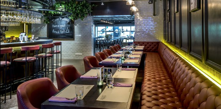 alex-brasserie-group-dining-2