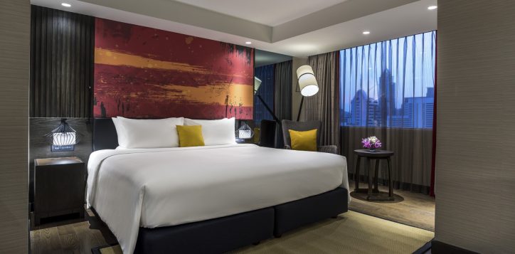 mercure-bangkok-sukhumvit-11-deluxe-room-2