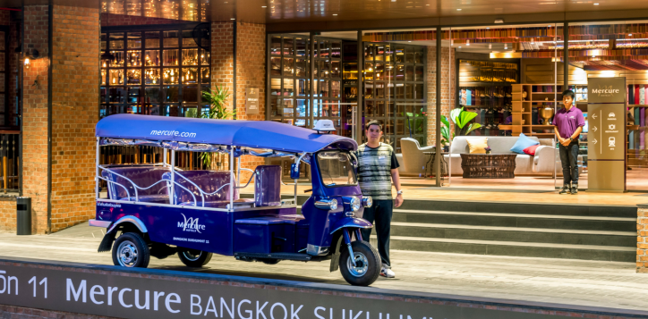 best-area-to-stay-in-bangkok-for-sightseeing-at-mercure-bangkok-sukhumvit-2