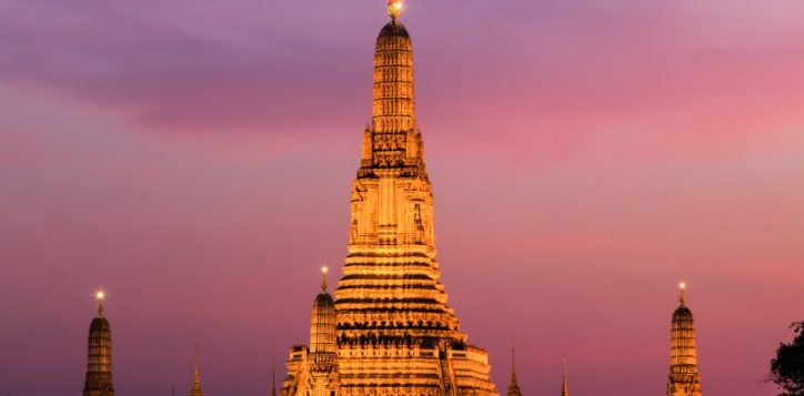 wat-arun-temple-dawn-twilight-bangkok-thailand-2